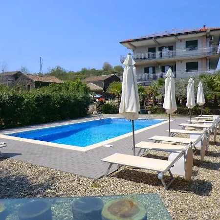 Cozy Etna With Pool Ferienhaus Santa Venerina