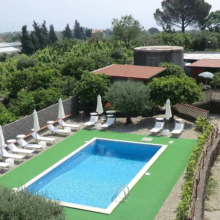 Ferienhaus Cozy Etna With Pool Santa Venerina