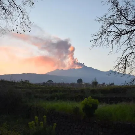 Cozy Etna With Pool Ferienhaus Santa Venerina