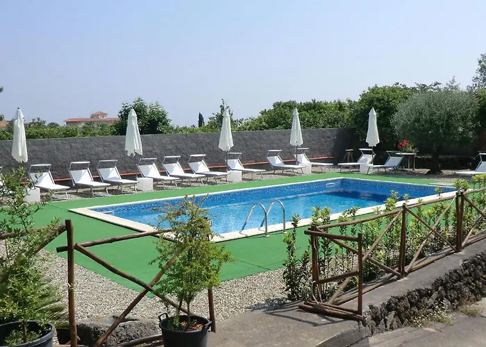 בית נופש Cozy Etna With Pool