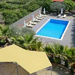 Cozy Etna With Pool *