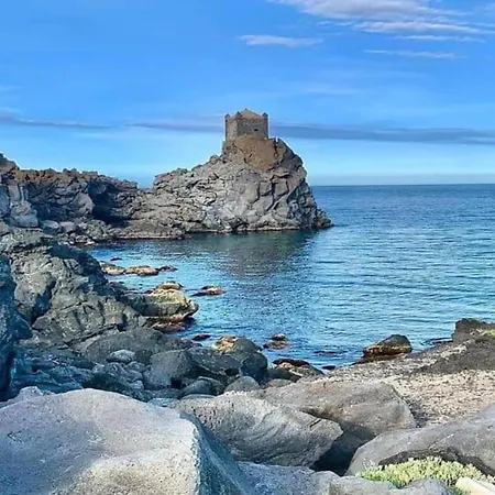 Cozy Etna With Pool サンタ・ヴェネリーナ