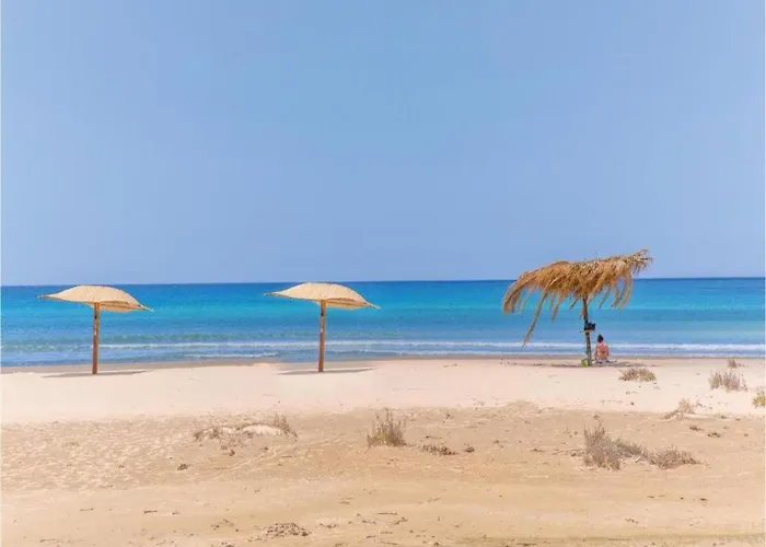 Cozy Etna With Pool 度假居